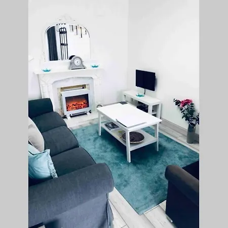 Fuchsia Tranquil Modern Seaside On The Wild Atlantic Way Apartment Galway